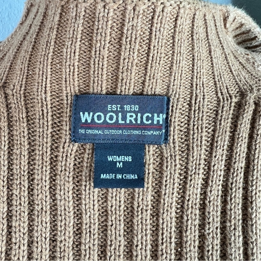 Woolrich Women’s Camel Knit Sleeveless Vest Full Zip, Floral Embroidery Medium - Picture 10 of 15